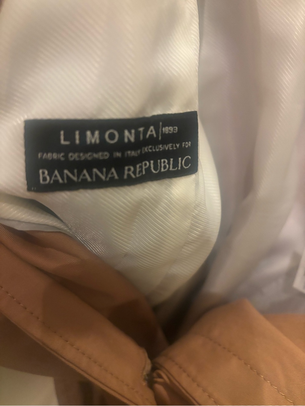 Banana Republic Tan Trench Coat with Tie Belt - Picture 6 of 9